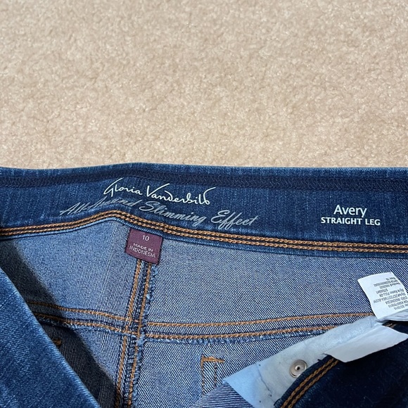 Straight Leg Jeggings - Picture 8 of 11